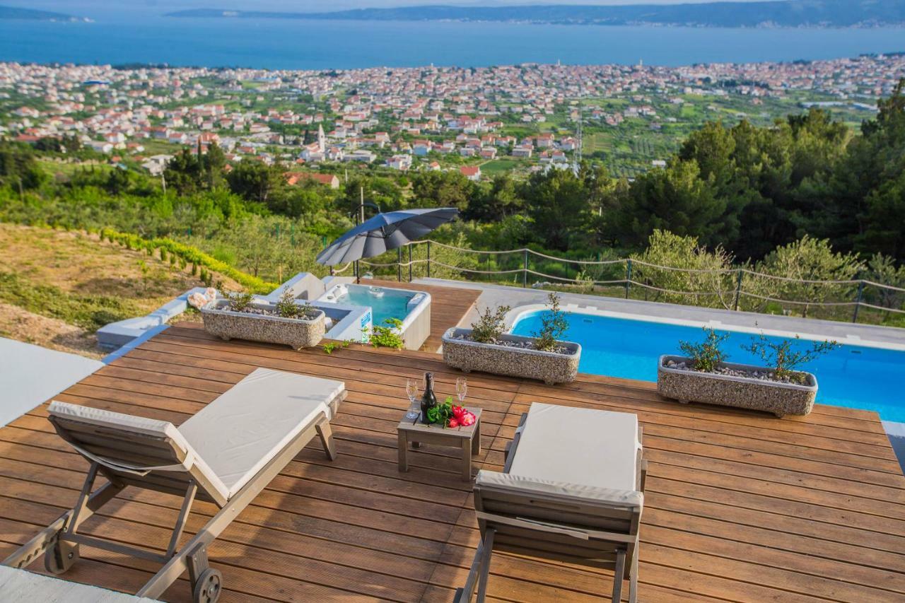 Villa Blue Hill Kastela Exterior photo